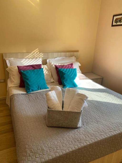 *Heart Of New Bazaar 1 Bed Apt* Daire Tiran Dış mekan fotoğraf