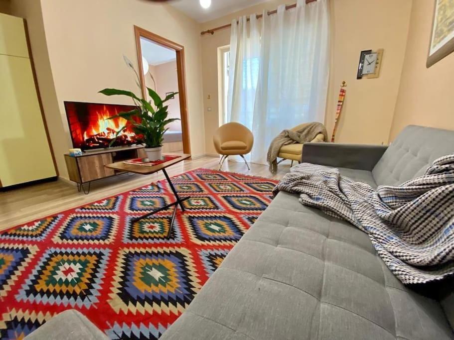 *Heart Of New Bazaar 1 Bed Apt* Daire Tiran Dış mekan fotoğraf