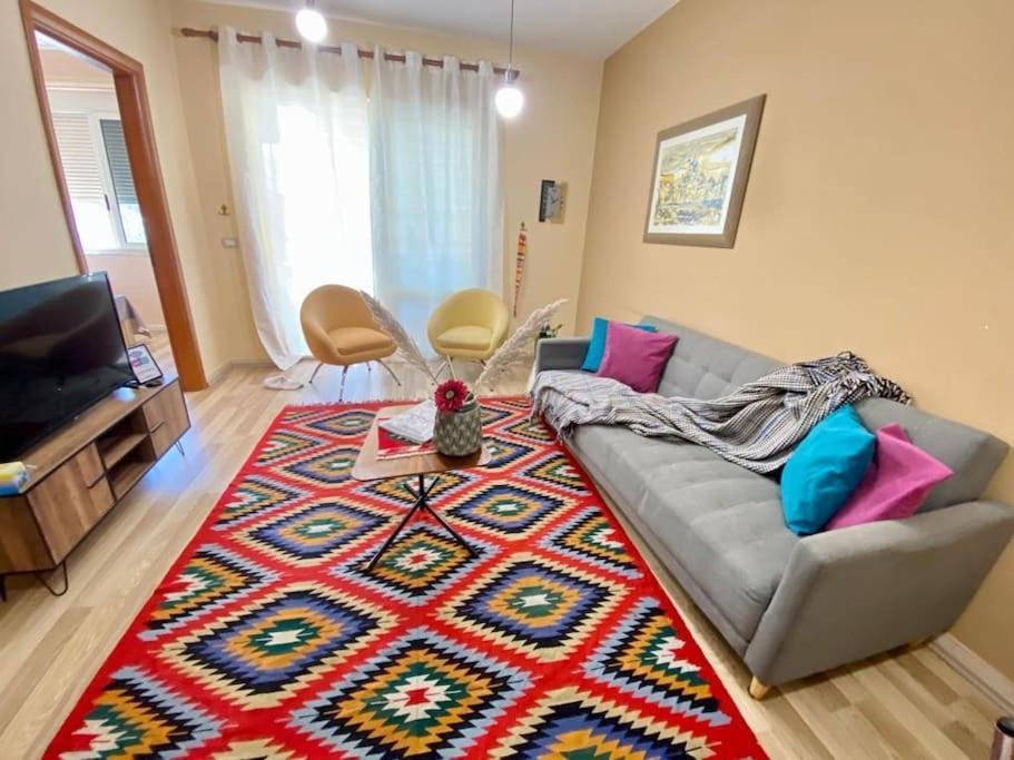 *Heart Of New Bazaar 1 Bed Apt* Daire Tiran Dış mekan fotoğraf